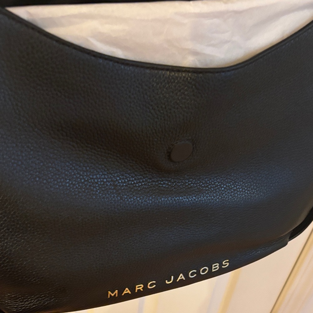 Marc Jacobs Black Pebbled Leather Shoulder Bag with Gold Hardware - Picture 7 of 7